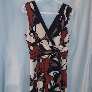 Elegant Multicolor Floral Dress By Sandra Darren Size 16